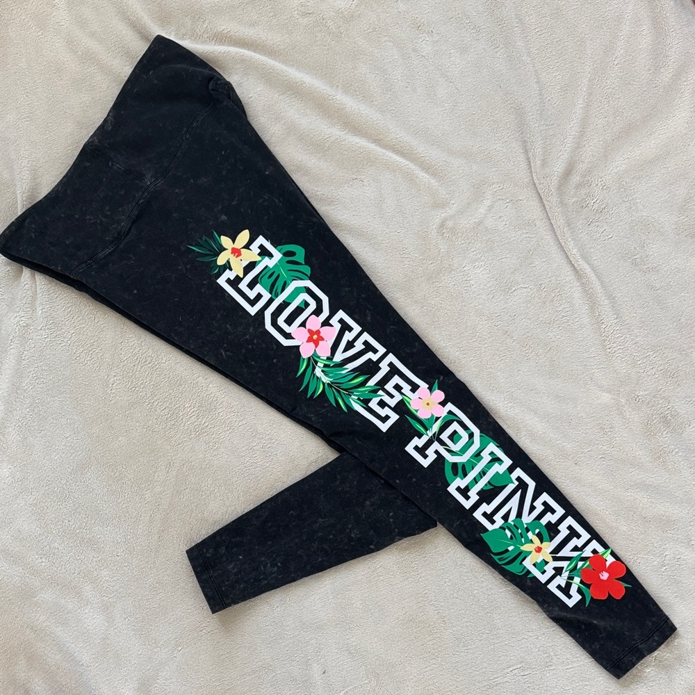 VS Pink Leggings 🌺